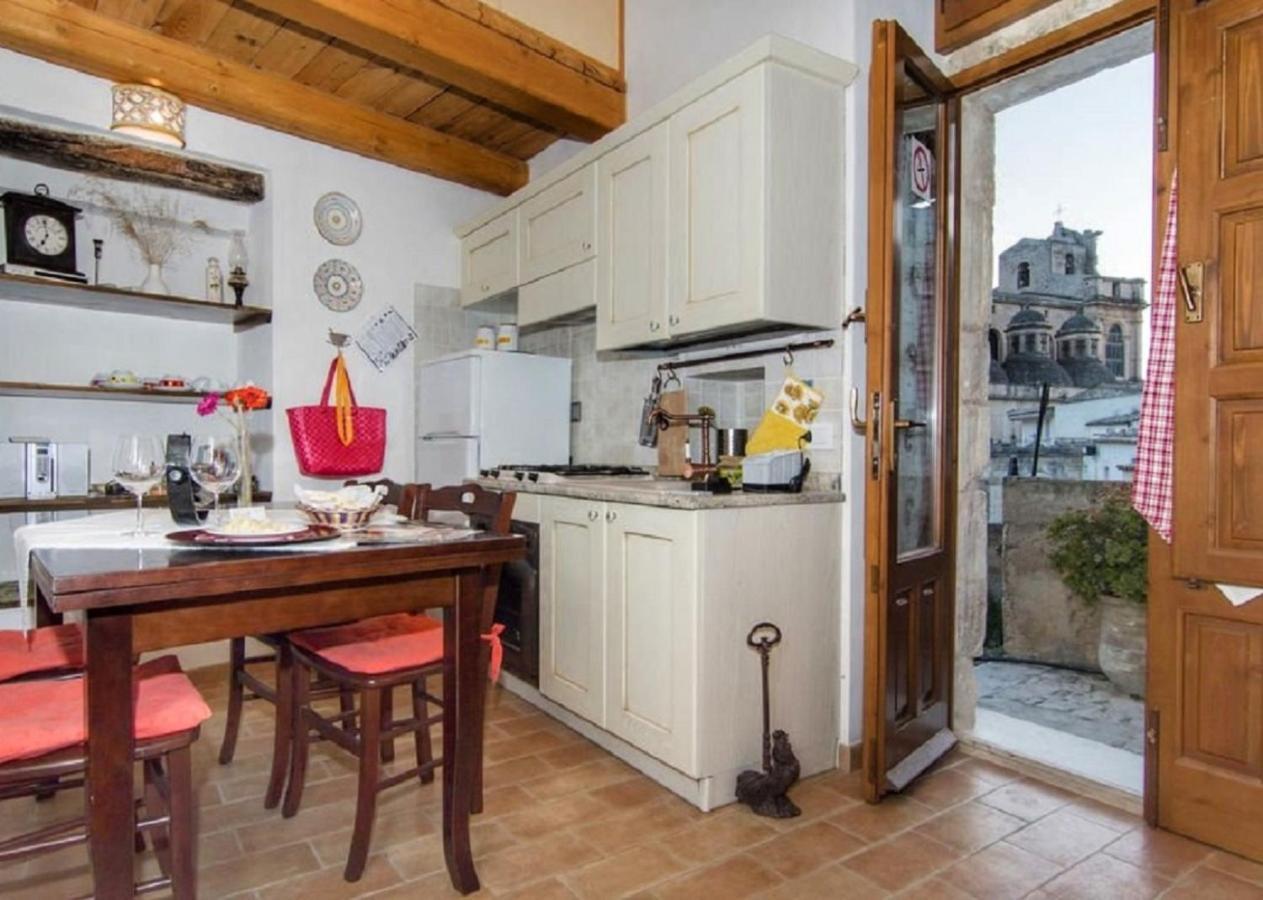 Lilibeth Houses - Charming & Lovely Views Scicli Buitenkant foto
