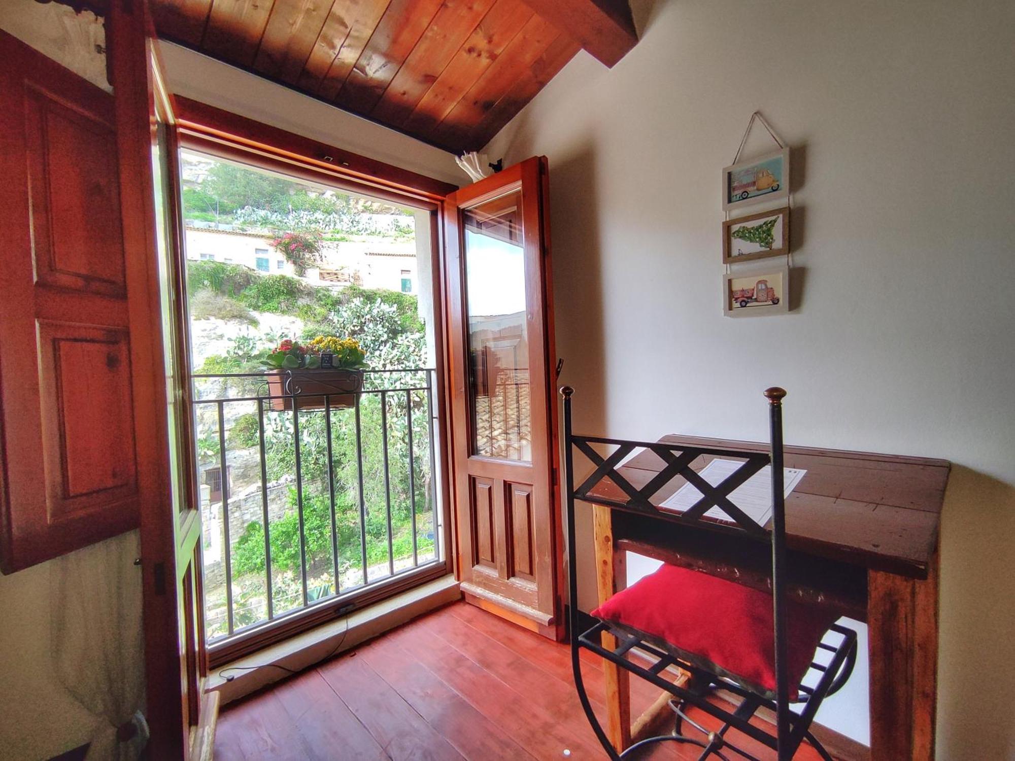 Lilibeth Houses - Charming & Lovely Views Scicli Kamer foto